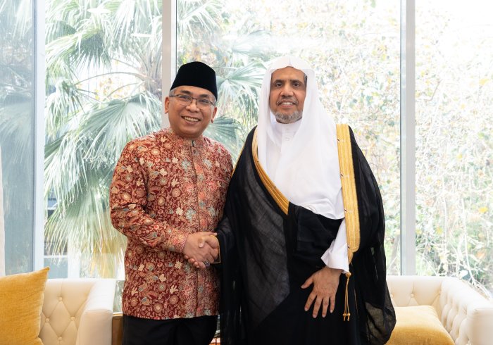 Secretary-General of the Muslim World League and Chairman of the Organization of Muslim Scholars, met with His Eminence Sheikh Yahya Cholil Staquf, Chairman of Indonesia’s Nahdlatul Ulama.