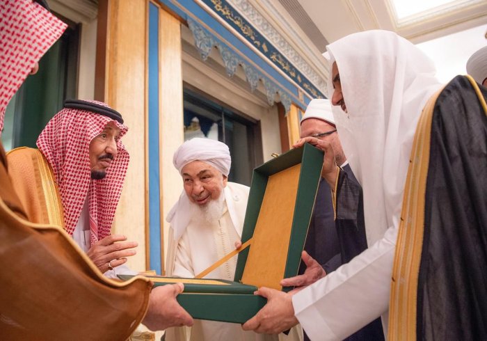 Liga Muslim Dunia mengeluarkan laporan berkalanya, termasuk peta global inisiatif dan programnya di seluruh dunia. Laporan ini menggambarkan implementasi berkelanjutan dari program-program berdasarkan 