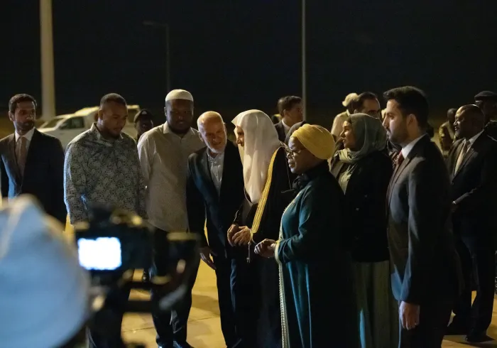 Le Secrétaire général, Président de l’Organisation des savants musulmans, cheikh Mohammed Al-Issa, est arrivé aujourd’hui en République du Malawi à la tête d’une délégation de la Ligueislamiquemondiale dans le cadre d’une tournée en Afrique australe