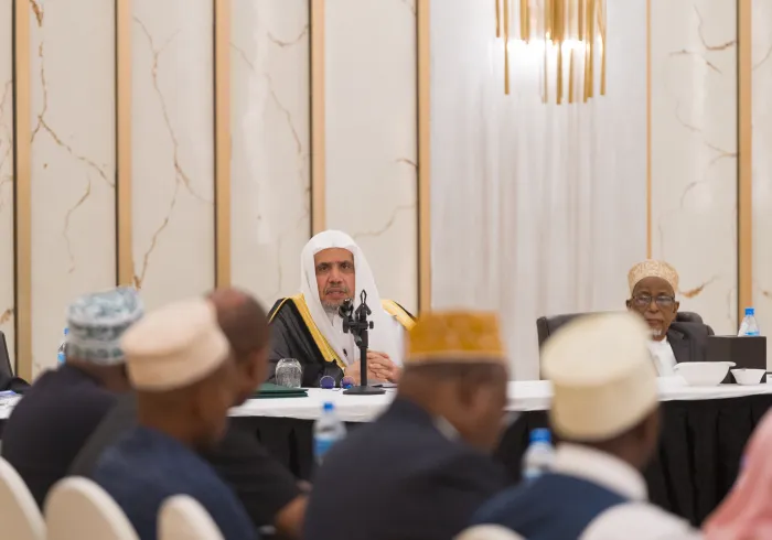Lors d'une rencontre scientifique tenue aujourd'hui dans la ville de Dar es Salaam, les membres du Conseil des grands savants de la République unie de Tanzanie, dirigés par le grand mufti et grand imam cheikh Abou Bakr bin Zubair