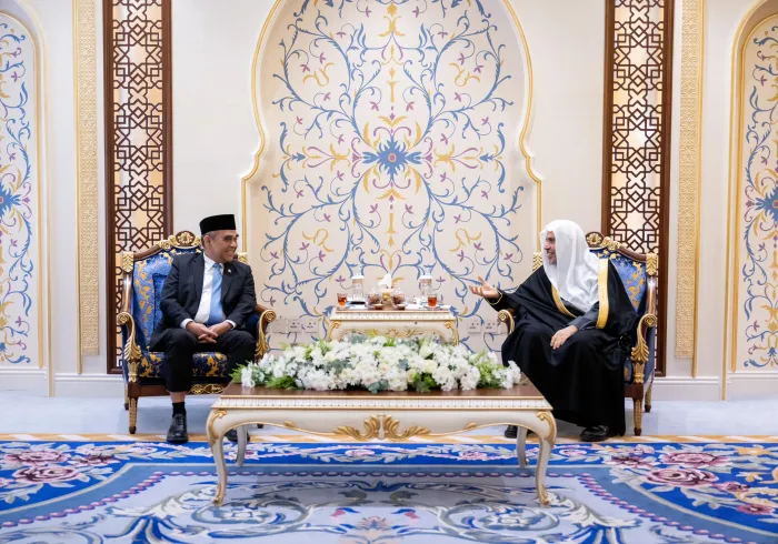 His Excellency Mr. Ahmad Muzani, Speaker of the People's Consultative Assembly and Secretary-General of the Great Indonesia Movement Party, visited the headquarters of the Muslim World League (MWL) in Makkah