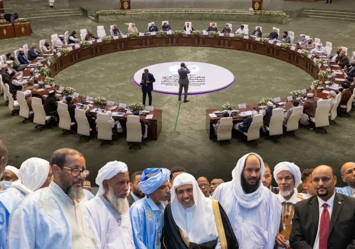 En el marco de la acción de la Liga del Mundo Islamico orientada a reforzar la unidad de la comunidad musulmana, especialmente en sus grandes causas que requieren una posición unificada