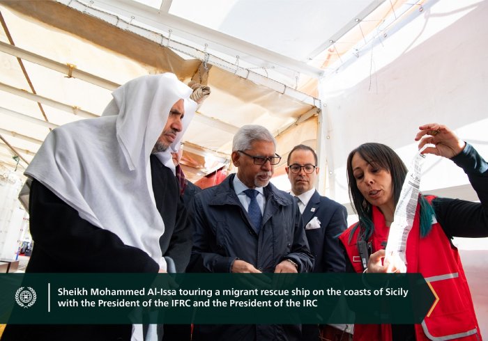 His Excellency Sheikh Dr. Mohammed Al-Issa, Secretary-General of the Muslim World League (MWL), met with the president of the International Federation of the Red Cross and Red Crescent Societies, in the presence of the President of the Italian Red Cross