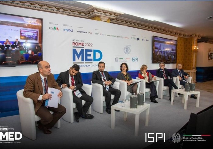 Atas nama Yang Mulia Sekretaris Jenderal Sheikh Dr. Mohammed Al-Essa: Agen Komunikasi Kelembagaan Abdulwahab Al-Shehri berpartisipasi dalam konferensi "Dialog Mediterania" di Roma