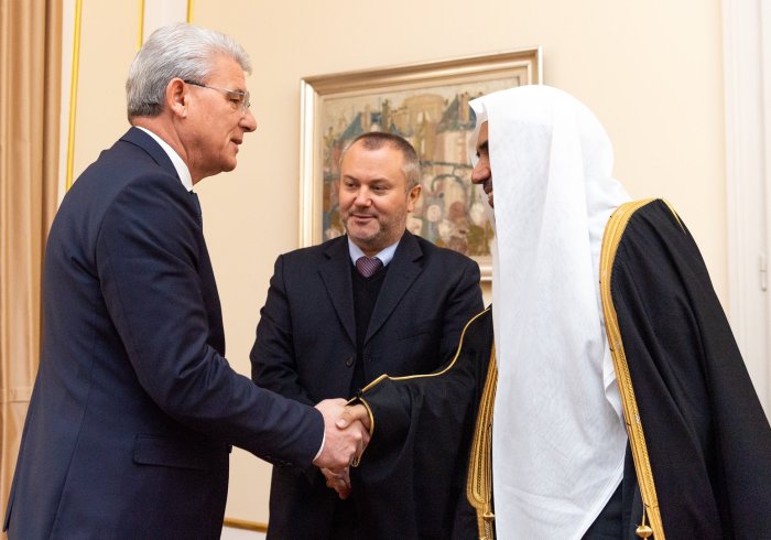 HE Dr. Mohammad Alissa meets with political & cultural leaders around the world