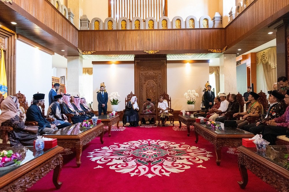 استقبل معالي حاكم جزيرة بالي د. وايان كوستر، معالي الأمين العام رئيس هيئة علماء المسلمين الشيخ د. محمد العيسى