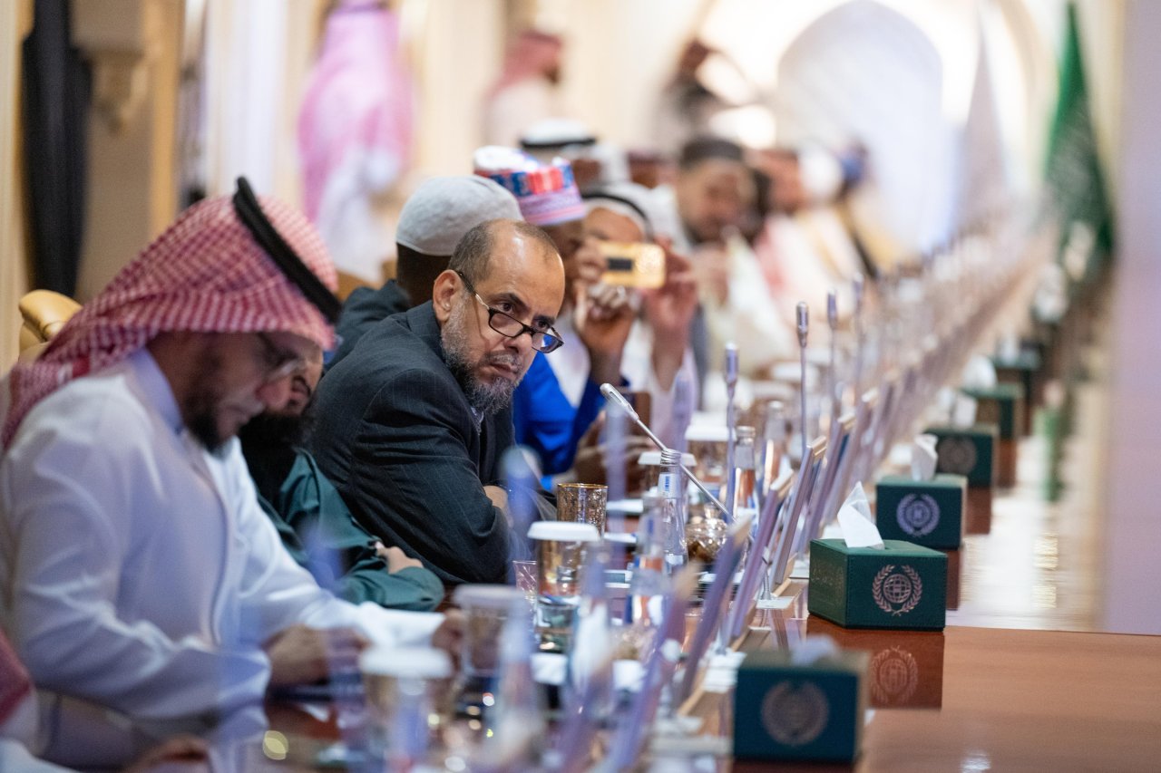 لقطاتٌ من افتتاح معالي الأمين العام رئيس هيئة علماء المسلمين الشيخ د. محمد العيسى، أعمال:"الملتقى الدولي للإعجاز العلمي في القرآن والسنة"، -بعد ظهر اليوم- بمكة المكرمة، وإطلاق: "موسوعة الرابطة للإعجاز العلمي في القرآن والسنة":