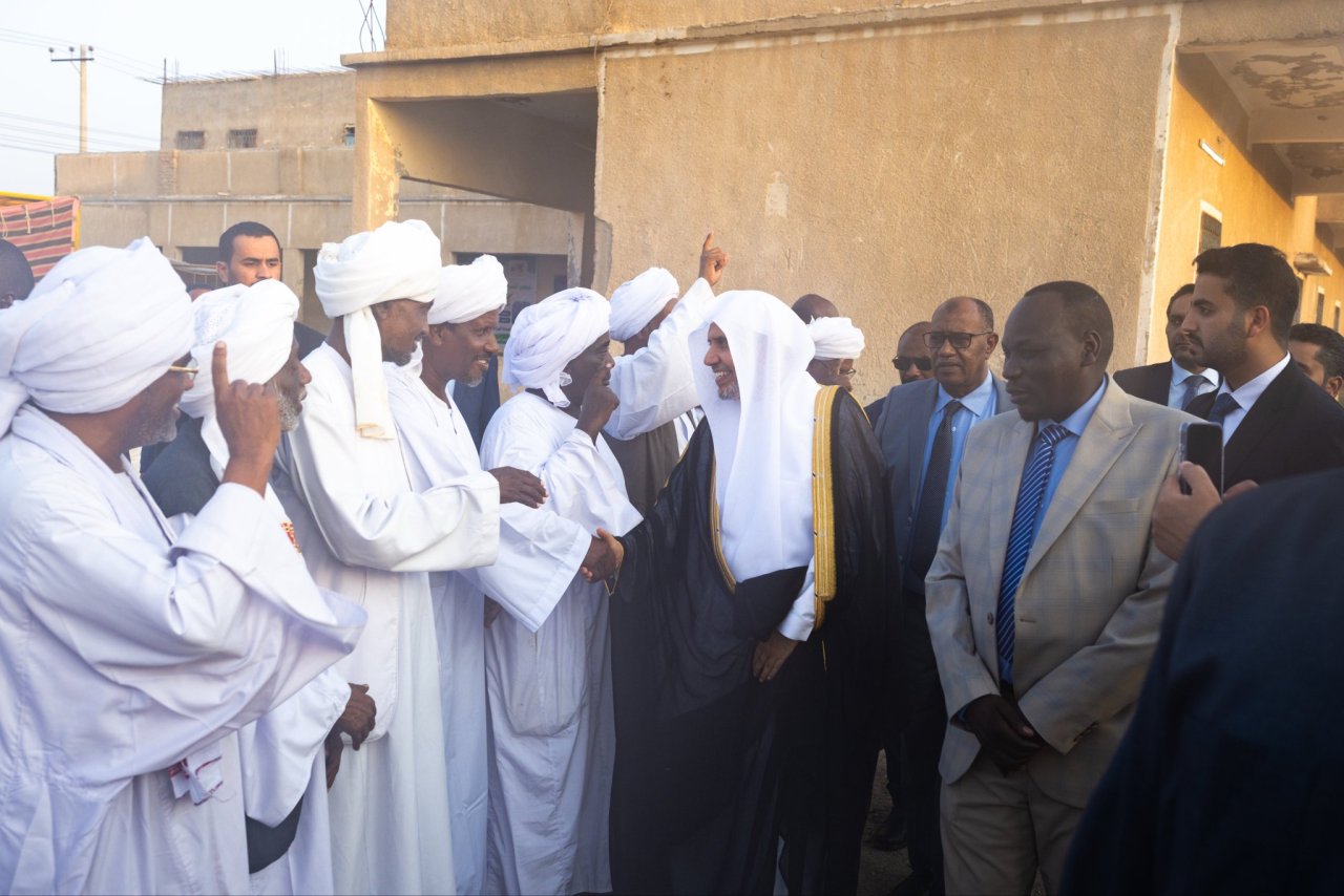 Le Secrétaire Général en Soudan:Coopération et soutien en vue de rétablir les fondements de la stabilité et de la paix,à travers une série de rencontres que cheikh Mohammed Alissa a tenues avec des dirigeants du gouvernement et des délégations de oulémas.