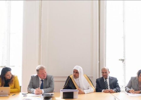 HE Dr. Mohammad Alissa met with the Saudi-French Parliamentary Friendship Committee in Paris