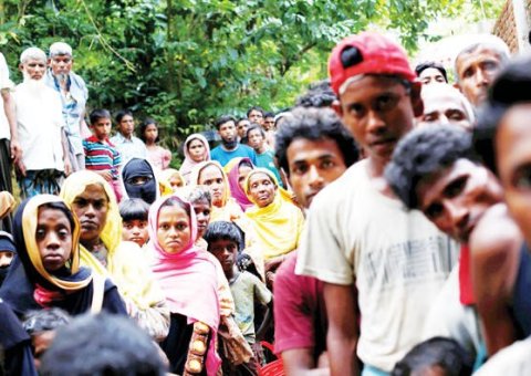 MWL runs programs to address the physical and psychological violence suffered by Rohingya refugees, including the provision of specialized care for orphans & widows