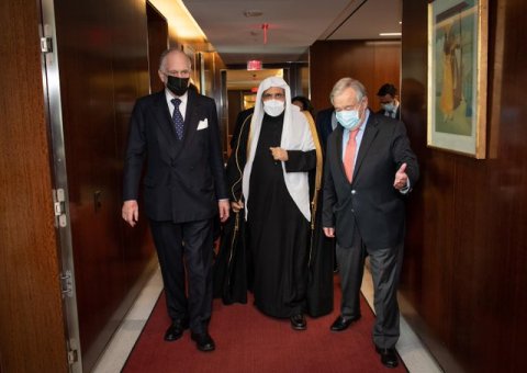 The UN Secretary General is briefed by the interreligious work of the MWL and WJC