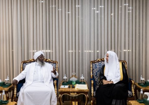 In his office, H.E. Sheikh Dr. Mohammed Alissa, Secretary-General of the Muslim World League (MWL) and Chairman of the Organization of Muslim Scholars, met with H.E. Sheikh Dr. Haji Ibrahim Tufa, Grand Imam, President of the Ethiopian Islamic Affairs Supreme Council, and Head of the Council of Scholars in the Republic of Ethiopia.