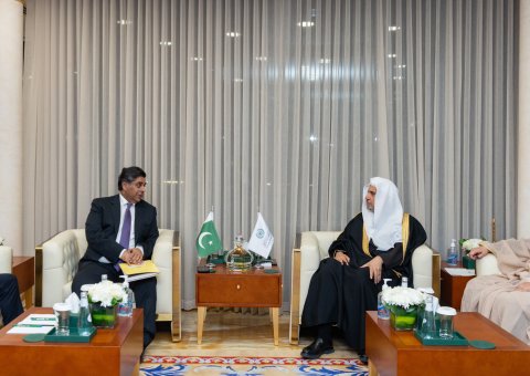 At the Muslim World League's branch office in Riyadh, His Excellency Sheikh Dr. Mohammed Alissa, Secretary-General of the MWL and Chairman of the Organization of Muslim Scholars, met with His Excellency Dr. Gohar Ejaz