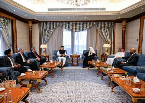El Secretario General de la Liga del Mundo Islámico, Presidente de la Comisión de Ulemas, Mohammed Al-Issa , recibió en Yeda al Sr. Kiren Rijiju