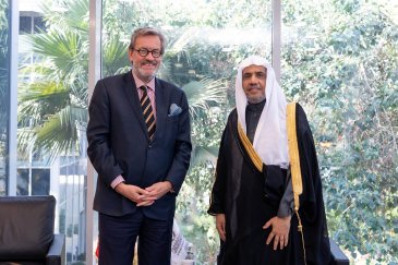 استقبل معالي الأمين العام رئيس هيئة علماء المسلمين، الشيخ د. محمد العيسى، في مكتبه بالرياض، سعادة سفير بلجيكا لدى المملكة العربية السعودية، السيد باسكال غوريكوار