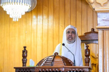 جناب دبیرکل، رئیس انجمن علمای مسلمان، اقاي دكتر شیخ محمد العیسی، در پایتخت رواندا، «کیگالی»، برای نمازگزاران خطبه ایراد کرد و امامت آنان را بر عهده گرفت