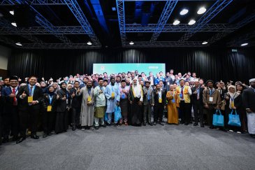 رابطہ عالم اسلامی کے سیکرٹری جنرل کی آسيان ممالک کے نامور نوجوان رہنماؤں سے ملاقات