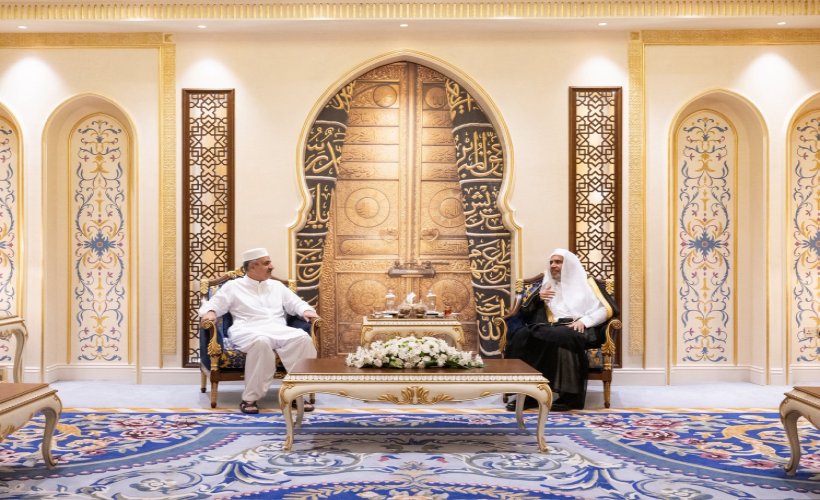 Le Secrétaire général, Président de l’Organisation des savants musulmans, cheikh Mohammed Alissa, a reçu à La Mecque le Président de la Cour suprême de la République islamique du Pakistan, le juge Yahya Afridi.