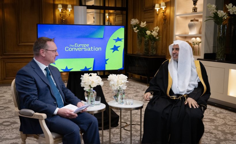 ‏أجرَتْ قناة يورونيوز -الأوسع انتشارًا وتأثيرًا من نوعها في أوروبا، والتي تصل إلى نحو أربعمائة مليون مشاهد حول العالم- مقابلةً مع معالي الأمين العام، رئيس هيئة علماء المسلمين، فضيلة الشيخ د.⁧‫محمد العيسى