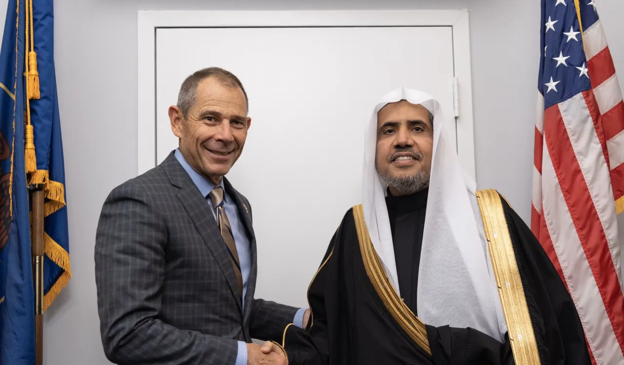 ‏في مقر الكونجرس الأمريكي التقى معالي الشيخ د.⁧‫محمد العيسى‬⁩ بالنائب جون كورتيس.