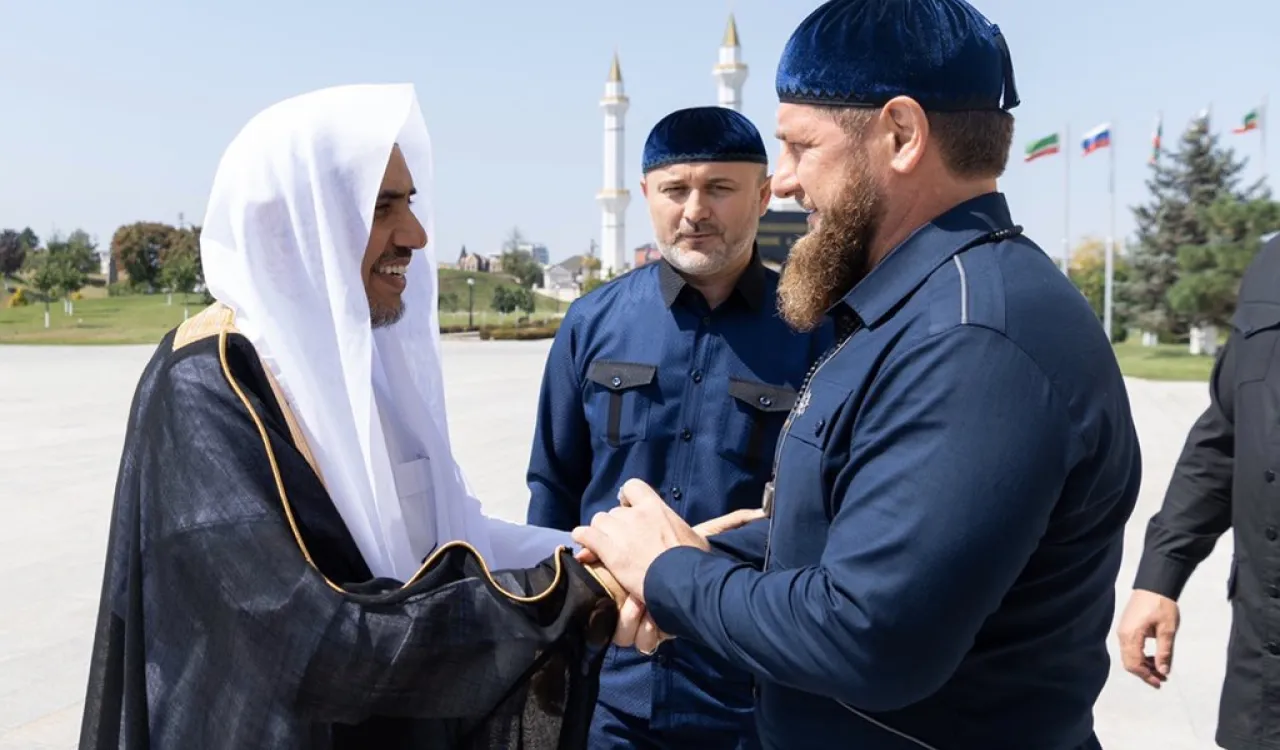 HE Dr. Mohammad Alissa visited Chechnya where he was welcomed by the Head of the Chechen Republic. The Muslim World League participated in the opening ceremony of what is now the largest mosque in Europe.