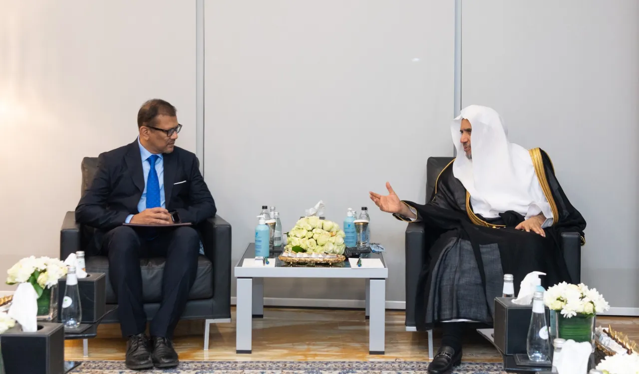 His Excellency Sheikh Dr. Mohammad Al-Issa meets Rohingya Leader.