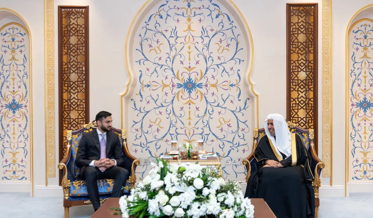 سیکرٹری جنرل ڈاکٹر محمد العیسی نے مکہ مکرمہ میں یونیورسٹی آف منیجمنٹ اینڈ ٹیکنالوجی لاہور کےچانسلر ڈاکٹر ابراہیم حسن مراد کا استقبال کیا