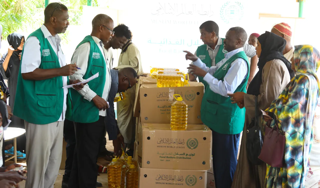 سازمان همبستگی جهان اسلام در سودان… حضوری و بخششی که شرایط آن را متوقف نمی‌سازد.  دفتر سازمان همبستگی جهان اسلام در جمهوری سودان برنامه‌های امدادی و پزشکی خود را بی‌وقفه ادامه می‌دهد