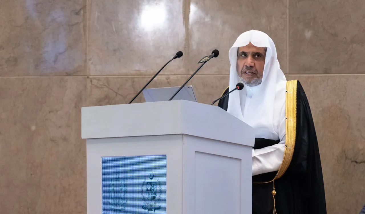 ظهرِ دیروز در اسلام‌آباد، و برای نخستین‌بار در تاریخِ دیوانِ عالی پاکستان: