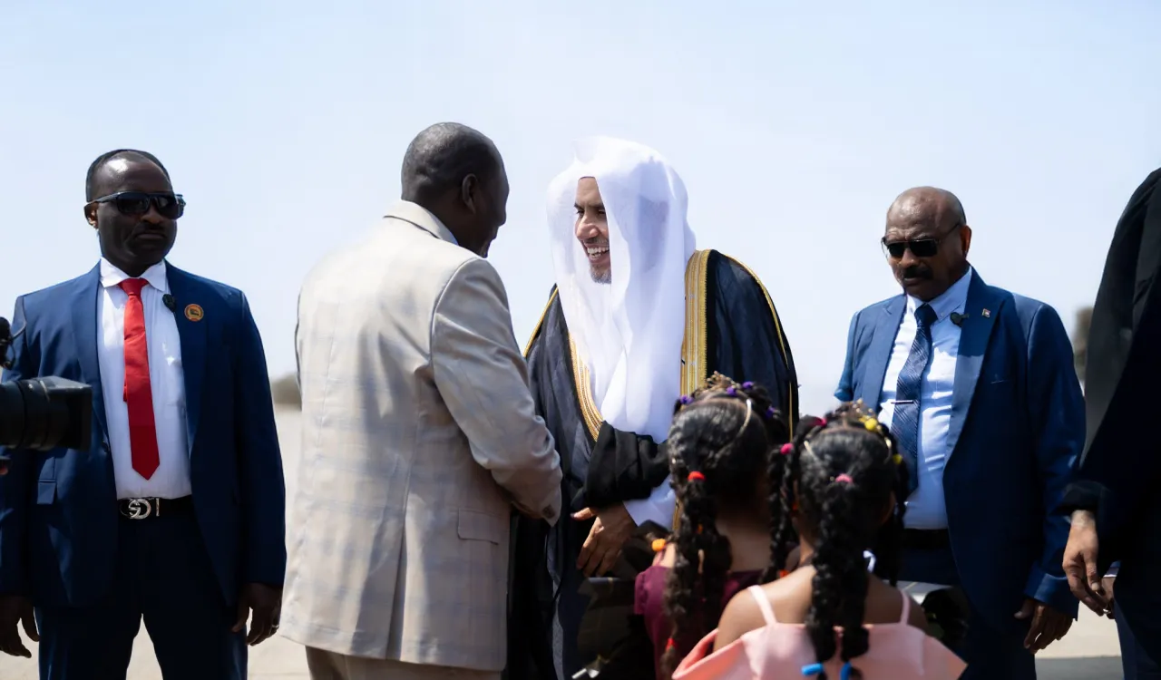 سیکرٹری جنرل رابطہ اور چیئرمین مسلم علماء کونسل، عزت مآب شیخ ڈاکٹر محمد العیسی ‏،جمہوریہ سوڈان پہنچے۔