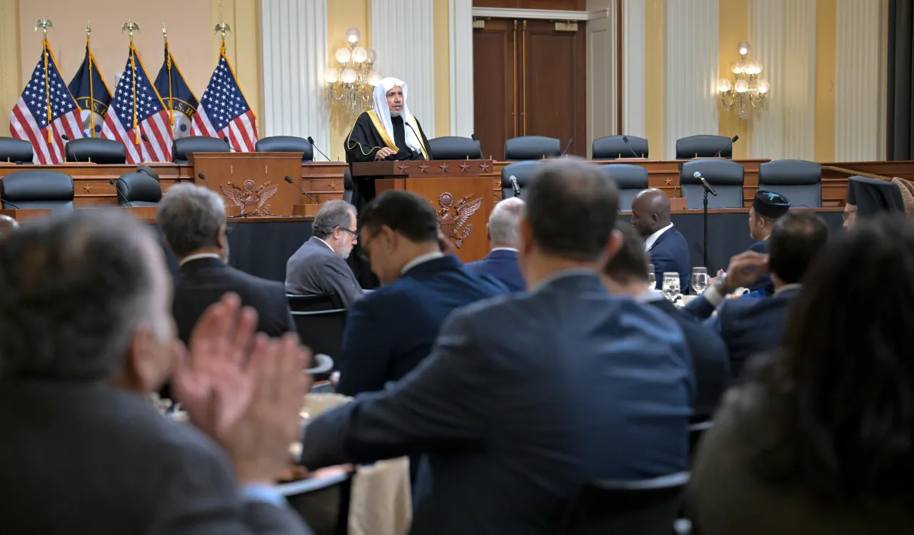 نفرت کے خاتمے کے لیے رابطہ کی کوششوں کے اعتراف میں امریکی کانگریس کی جانب سے سیکرٹری جنرل رابطہ عالم اسلامی کے لئے اعزاز