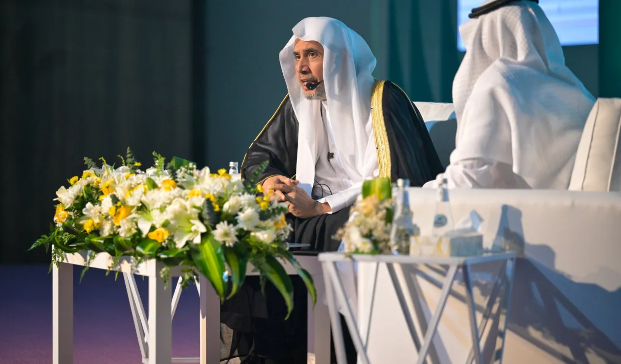 Photos from the lecture and dialogue of His Excellency Sheikh Dr. Mohammed Al-Issa , this afternoon in Makkah, on: “Saudi Moderation: From the Jurisprudential Methodology to Global Leadership”