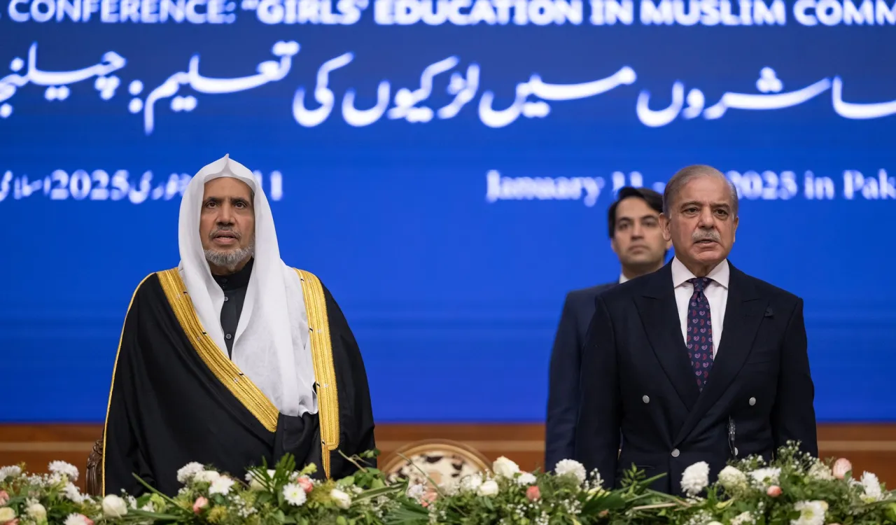 سیکرٹری جنرل رابطہ اور چیئرمین مسلم علماء کونسل عزت مآب شیخ ڈاکٹر محمد العیسی پاکستان کے دار الحکومت اسلام آباد میں مسلم معاشروں میں لڑکیوں کی تعلیم کے لئے اقدام کے افتتاح کے موقع پر خطاب کرتے ہوئے: