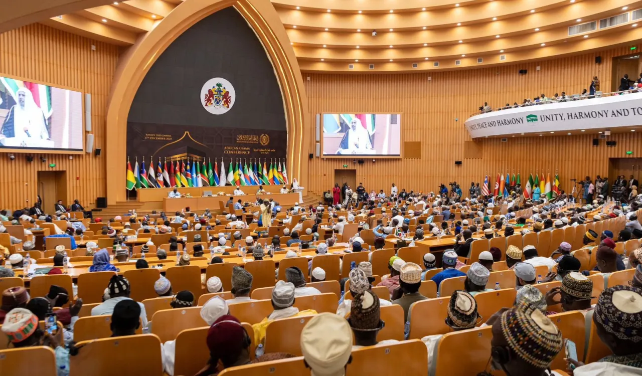 ارتباط فعال با جوامع مسلمان در سراسر جهان، در صدر وظایف سازمان همبستگی جهان اسلام قرار دارد.  این همگرایی برادرانه، موجب تحکیم پیوندهای اسلامی و رسیدگی به نیازهای ضروری آن‌ها شده است.