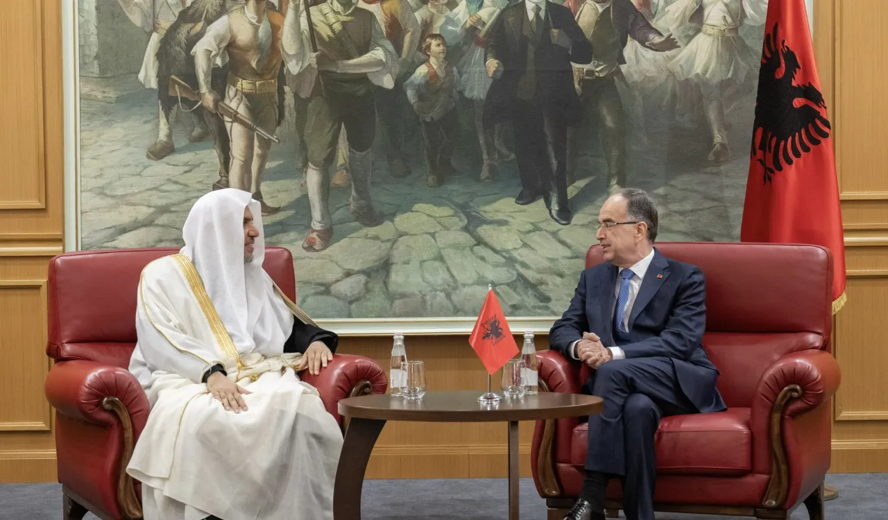 The President of the Republic of Albania, Mr. Bajram Begaj, received at the Presidential Palace in the capital, Tirana, the Secretary General, President of the Organization of Muslim Scholars, Sheikh Mohammed Alissa.