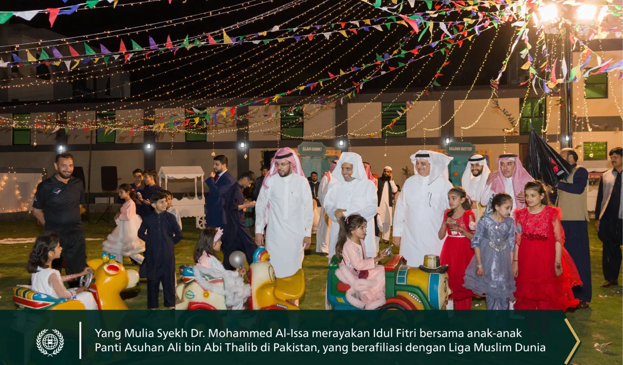 Foto-foto Yang Mulia Sekretaris Jenderal Liga Muslim Dunia Syekh Dr. Mohammed Alissa, mengunjungi anak-anak Panti Asuhan Ali bin Abi Thalib di Pakistan, yang melayani lebih dari 4.600 anak yatim piatu: