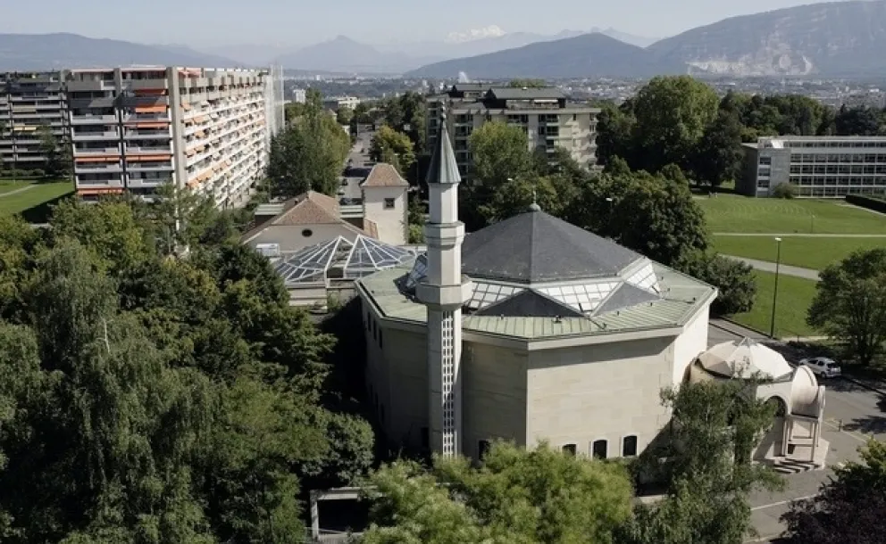 Mosquée du Petit Saconnex à Genève, Suisse : il n'est "pas question de céder ces lieux de culte à l'un ou l'autre courant idéologique et surtout pas à l'islam politique", a déclaré le Secrétaire général de la Ligue islamique mondiale