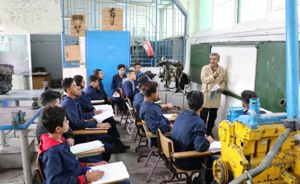 Hier était la Journée internationale des NU pour la protection de l’éducation contre les attaques. Face au COVID19 , la LIM a intensifié ses efforts pour protéger les programmes de formation professionnelle essentiels pour les jeunes réfugiés  https://t.c