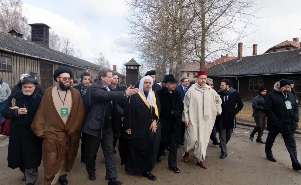 "Être ici, auprès des enfants des survivants de l'Holocauste et de responsables religieux juifs et musulmans venus du monde entier, est un devoir sacré et un grand honneur", a déclaré le Secrétaire général de la LIM,  Mohammad AlIssa  Auschwitz75