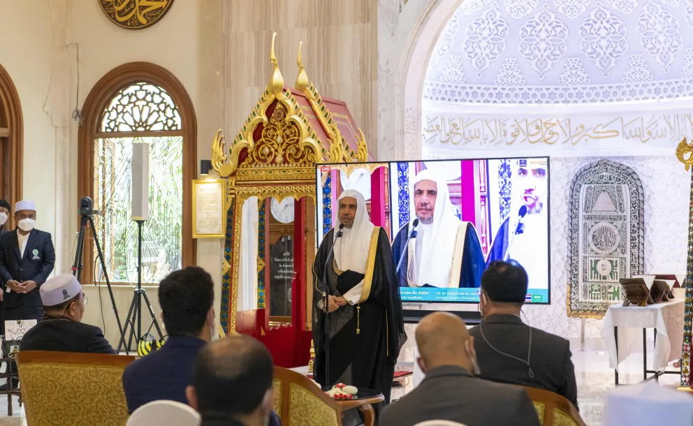 Mohammad Alissa a visité la mosquée Tun Son à Bangkok qui est considérée comme la plus ancienne mosquée du Royaume de Thaïlande construite en 1610 après JC ; le SG y a rencontré des cheikhs et des imams, afin d’échanger sur des sujets d’intérêt commun.