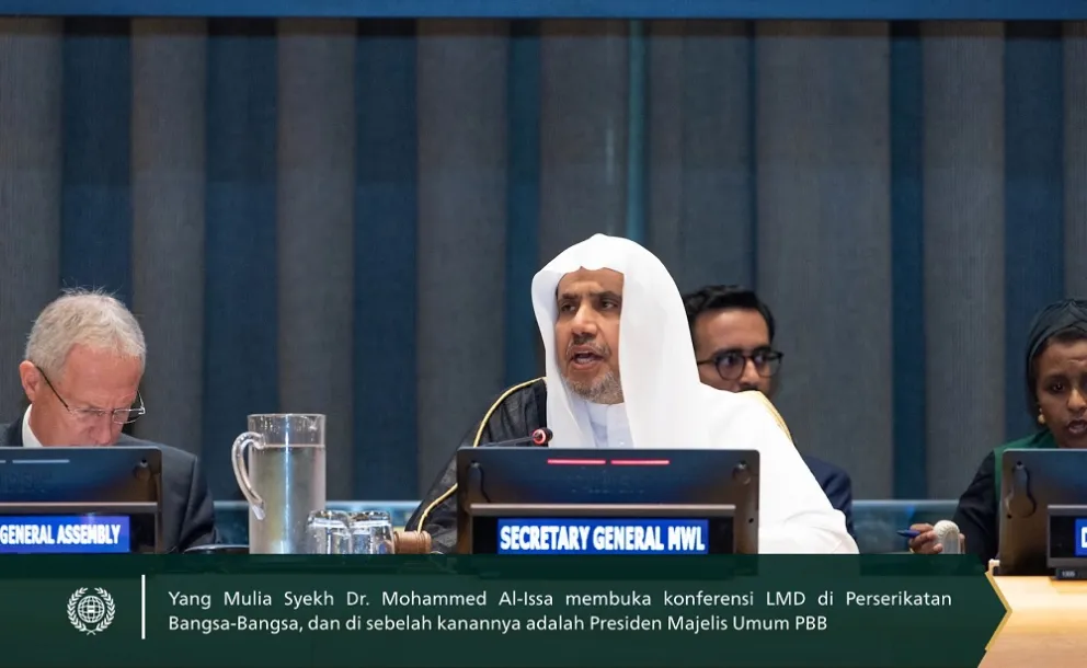 Dari platform PBB & di hadapan para pemimpinnya serta tokoh-tokoh yang diundang: Yang Mulia Sekjen LMD Syekh Dr.Mohammad Alissa  saat pembukaan Konferensi Liga Muslim Dunia tentang "Membangun Jembatan Pemahaman & Perdamaian antara Timur & Barat":
