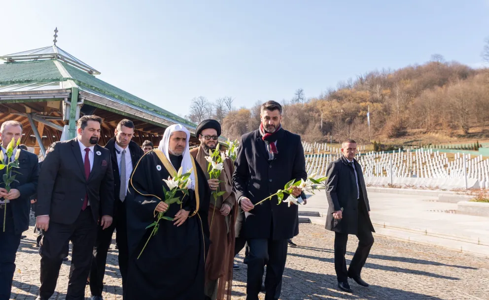 « Nous sommes dans l’obligation de protéger la mémoire et la vérité du génocide de Srebrenica et les atrocités de masse commises contre les bosniaques non seulement parmi les musulmans du monde entier, mais pour l’ensemble de l’humanité. » Mohammad Alissa