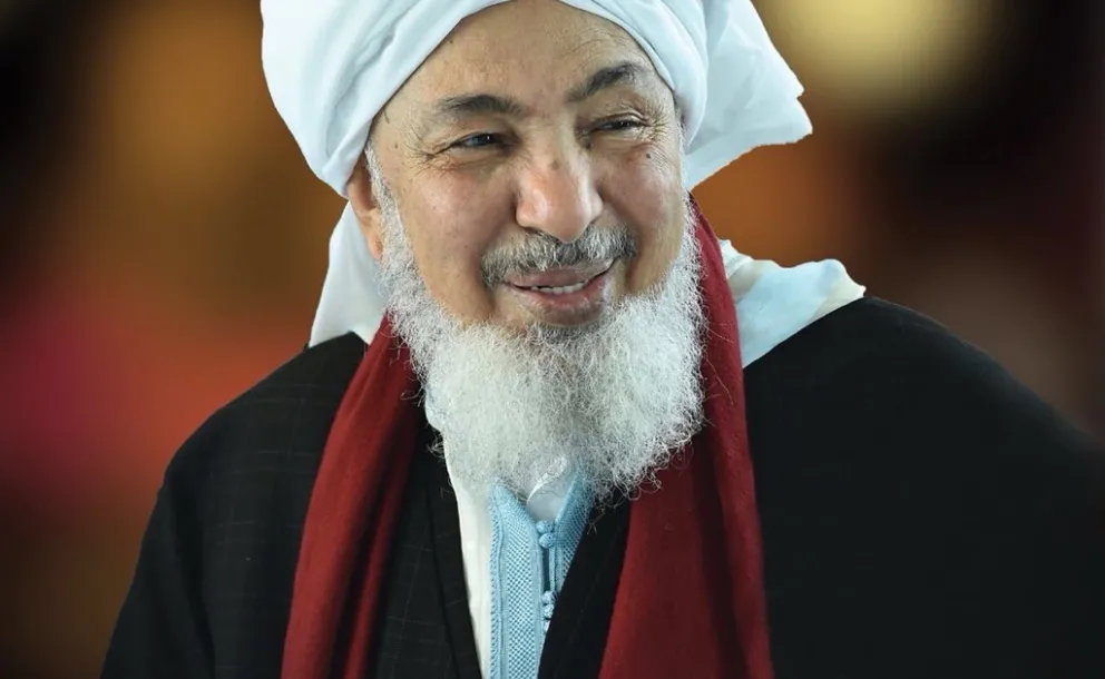 Le SG de la LIM, D. Abdelkarim Al-Issa a félicité Cheikh Abdallah bin Baya pour avoir été nommé Président du Conseil Emérati des Fatwas