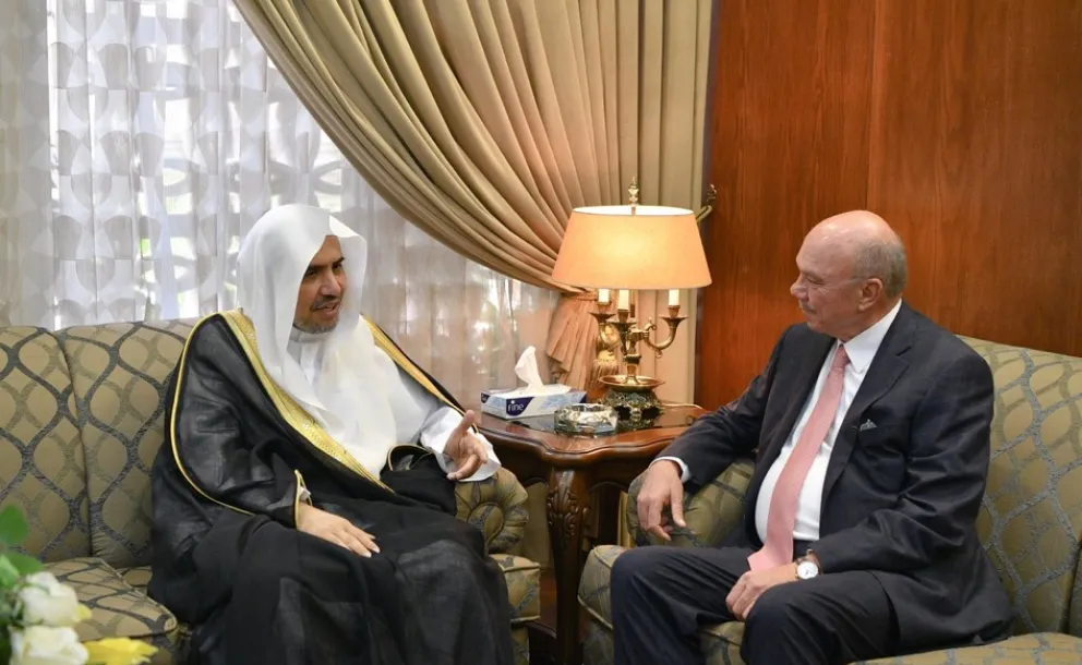 Le Président du Sénat jordanien, M. Faisal Al Fayez, recevant dans son bureau à Amman le SG de la Ligue le cheikh Dr Mohammed Alissa.