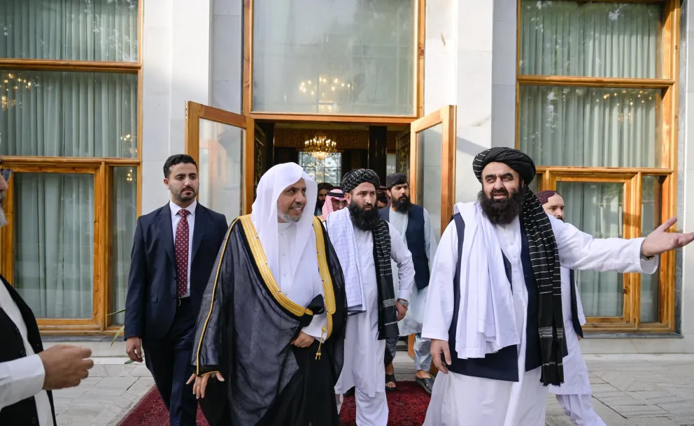 Le Secrétaire général et Président de l’Organisation des savants musulmans, cheikh Mohammed Alissa, a rencontré le ministre des Affaires étrangères afghan, Amir Khan Mutaqqi, au siège principal du Conseil de sécurité, situé au Palais de la Présidence du Conseil des ministres.