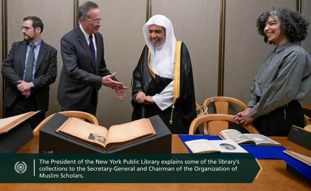 At one of the world’s three largest libraries, the New York Public Library hosted H.E. Sheikh Dr. Mohammed Al-Issa , Secretary-General of the MWL, He was received by the Library’s President, along with a number of senior officials