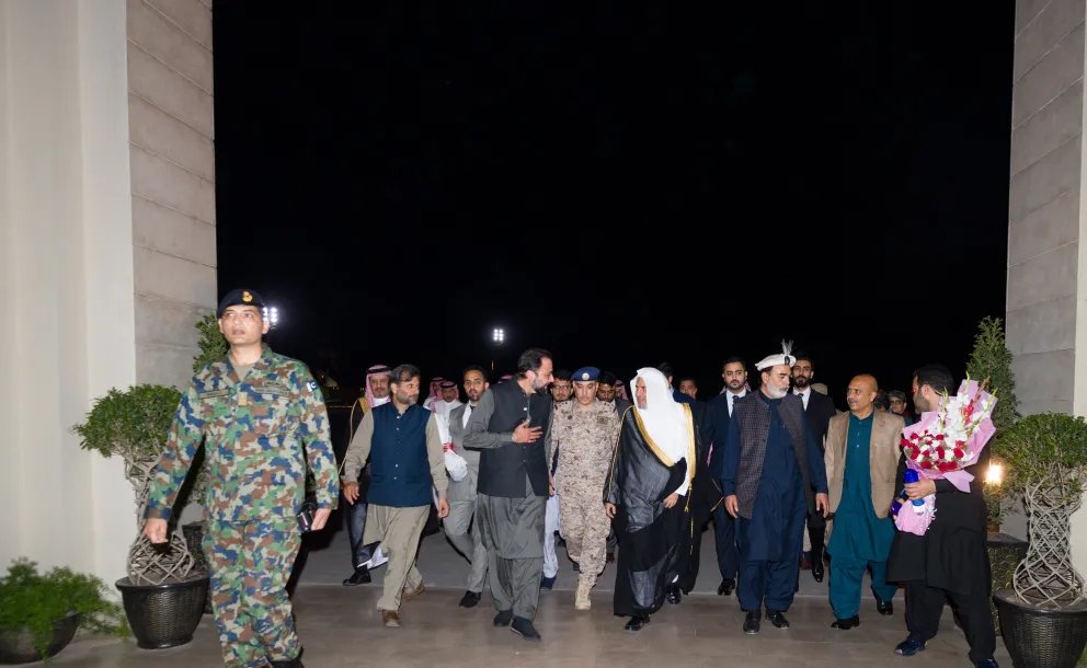 Atas undangan resmi dari Perdana Menteri Pakistan, “untuk menyampaikan khotbah IdulFitri di Masjid Raja Faisal di Islamabad”. Yang Mulia Sekretaris Jenderal LMD, Ketua Asosiasi Ulama Muslim, Syekh Dr. Mohammed Alissa, tiba di Islamabad