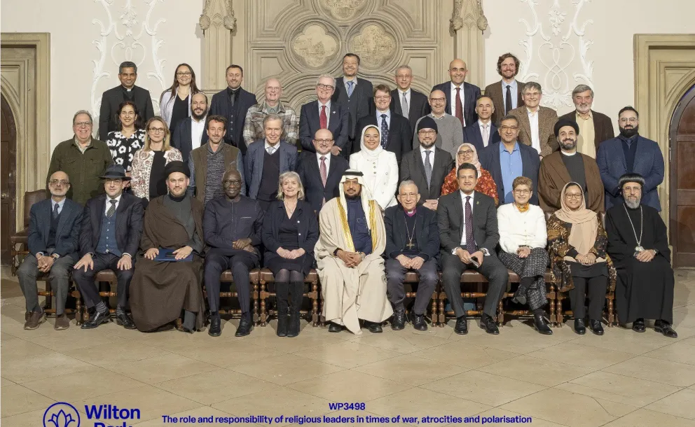 Au nom du Secrétaire général, Président de l’Organisation des savants musulmans, Mohammed Al-Issa, le Secrétaire général adjoint, cheikh Abdulrahman AlZaid, représente la Ligueislamiquemondiale lors du dialogue mondial sur le rôle et la responsabilité des