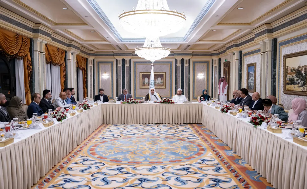 القيادات الإسلامية البريطانية تلتقي الأمين العام لرابطة العالم الإسلامي في المدينة المنورة