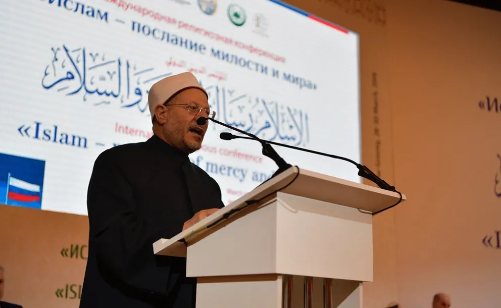 Le Mufti d’ Egypte D. Chaowki Roulam durant à Moscou durant le congrès « L’Islam message de miséricorde et de paix » où il a présenté ces grandes  valeurs dans l’Islam